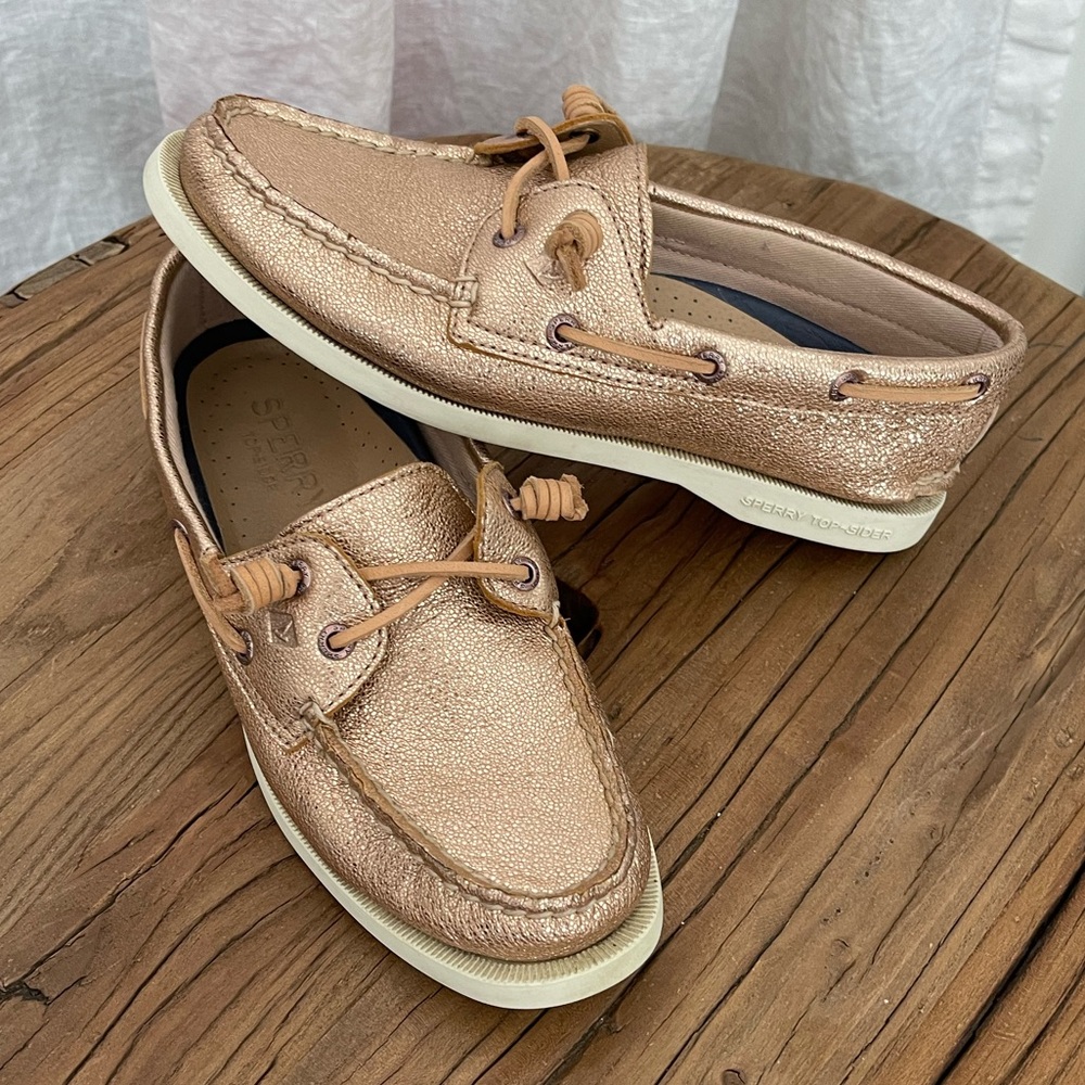 Sperry Vida Brushed Metallics Rose Gold Boat Shoe Women’s Size 6.5 STS80480